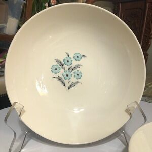 Set of 2 TST393 by Taylor, Smith & T (TS&T) Vegetable Serving Bowls 8", 9¼"